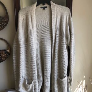 🦅AMERICAN EAGLE knit cardigan